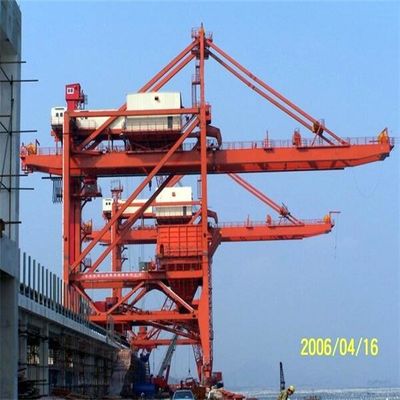 पोर्ट टर्मिनल पर बल्क सामग्री उतारने के लिए ग्रैब टाइप शिप अनलोडिंग सिस्टम