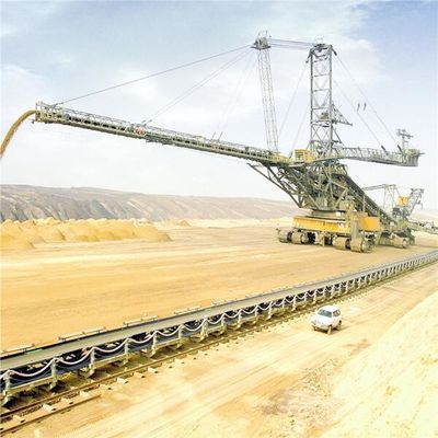 थोक सामग्री से निपटने के लिए 5000 Tph क्षमता स्टैकिंग और पुनः दावा उपकरण